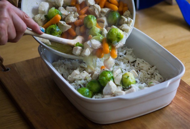 Készítsd el a legegyszerűbb és a legfinomabb vacsorát: Ezt a csirkés egytálételt pont neked találták ki