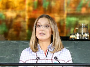 Millie Bobby Brown felszólal a bullying ellen, ilyen fiatalok mellett a jövő is reményteljesebb