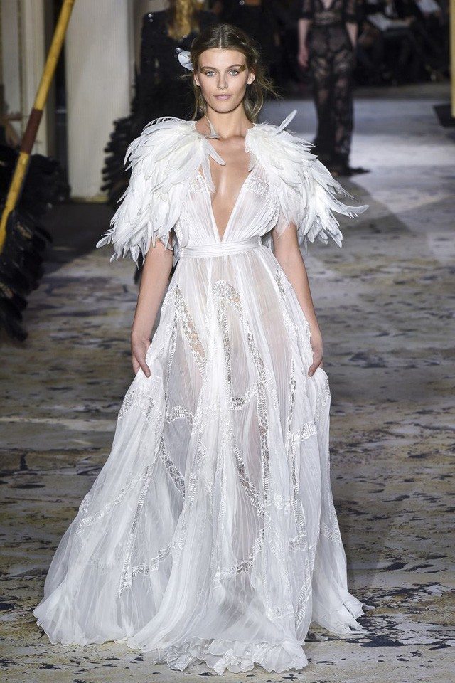 A párizsi haute couture divathét ismét tartogatott magyar szenzációt