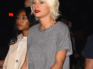 Taylor Swift platinaszőkén egészen furcsa