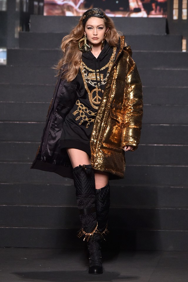 Atyaég! MINDEN sztármodell ott volt a H&M x Moschino bemutatóján New Yorkban