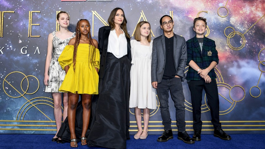 Valószínűleg Angelina Jolie mindennél jobban vágyott arra, hogy nyugodtan és meghitten ünnepelhessen