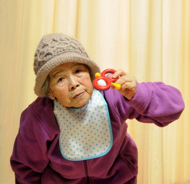 Ez a 89 éves nagymama megtanult fotózni és eszméletlen szelfiket készít!