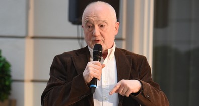 79 éves korában elhunyt Nádasdy Ádám nyelvész, költő, műfordító