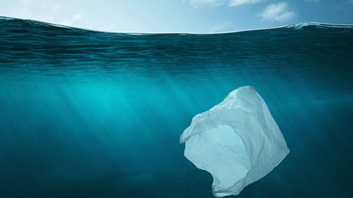 Az óceánok felé tartó műanyag lehet az IKEA termékeinek egyik új alapanyaga