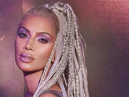 Kim Kardashian újabb meztelen fotót osztott meg