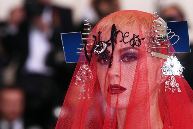 Katy Perry Maison Margiela