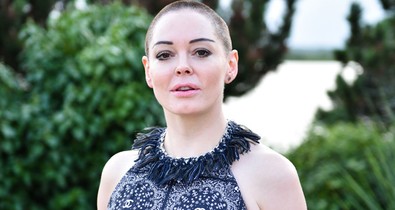 Megrázó! Rose McGowan ezzel a fotóval vallotta be, hogy a producerpápa szexuális zaklatásának az áldozata