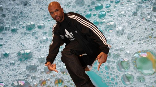 Így lehet újra patyolattiszta a cipőd