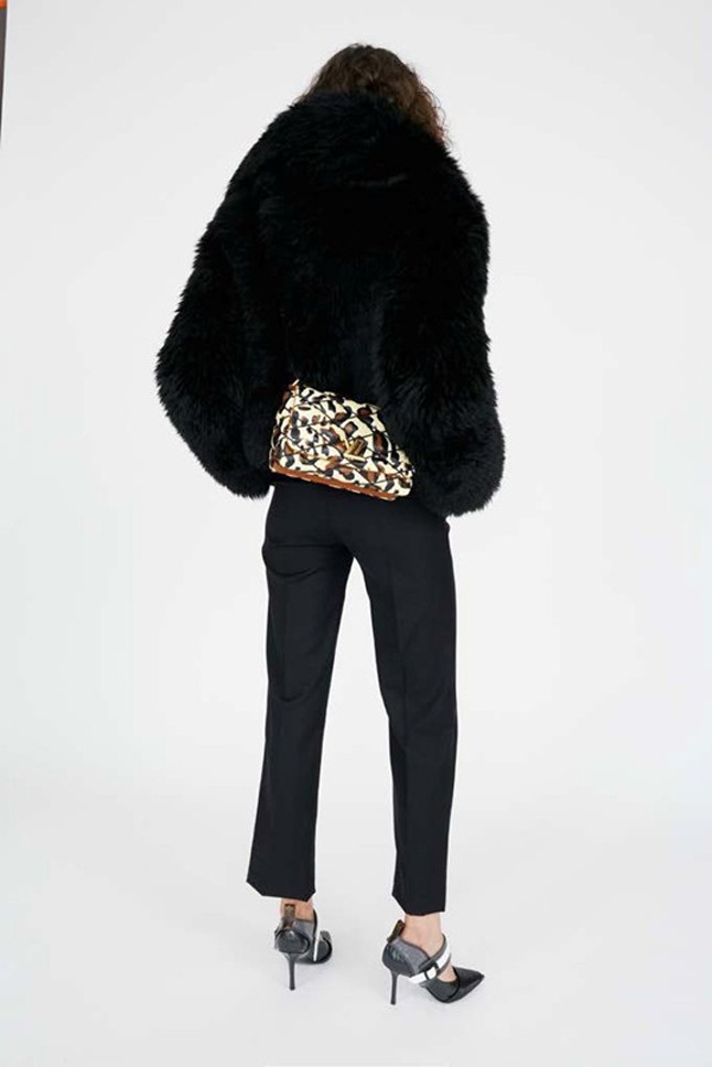 Hölgyek a fürdőszobából. A Louis Vuitton a természetességet ünnepli