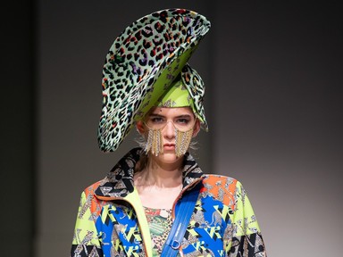 Megszületett az egyedi Virág Kerényi print, és a Budapest Fashion Weeken került bemutatásra