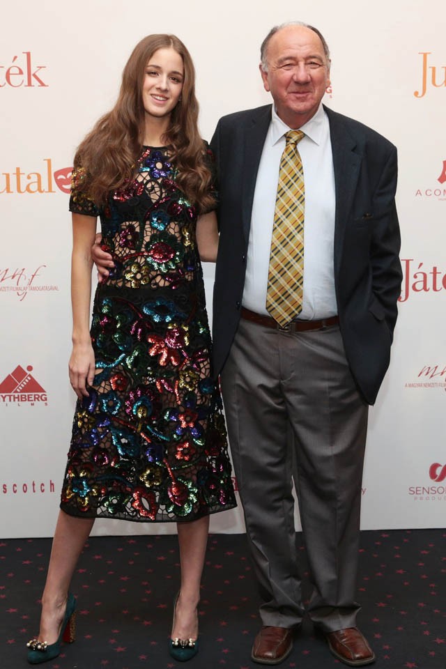 coco könig, jutalomjatek, premier, the carer, brian cox, edelenyi janos