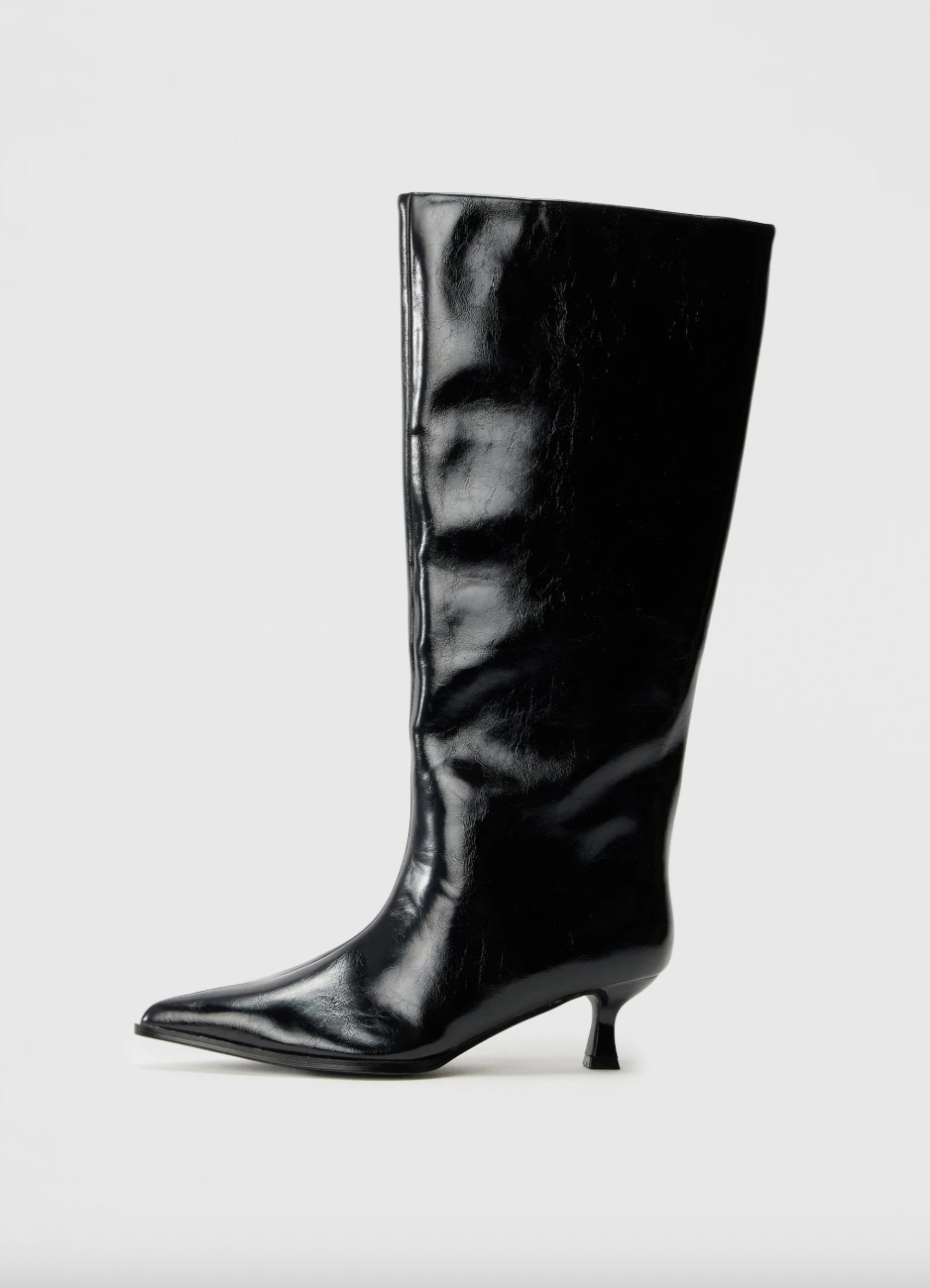 Lakkbőr csizma EVEN & ODD - zalando.hu 27 990 Ft GLAMOUR-napokon 22 392 Ft 