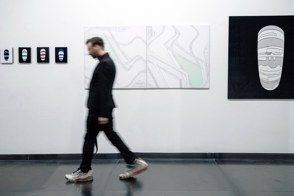 A cél olyan alapforma keresése volt, ami a képzőművészetben általában eltér a használt mintáktól