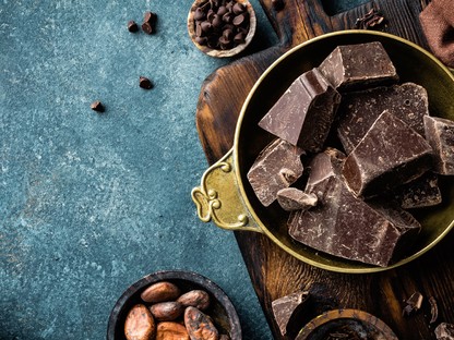 Kortárs művészek alkotásai díszítik az idén 160 éves Gerbeaud cukrászda jubileumi csokoládéit