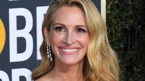 Julia Roberts ezzel a kezeslábassal megnyeri a legjobb őszi szettnek járó díjat
