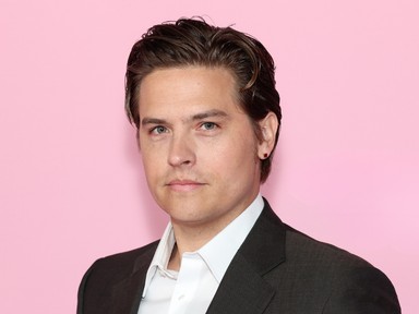 Így reagált Dylan Sprouse, amikor meglátta Palvin Barbarát a Victoria's Secret kifutóján
