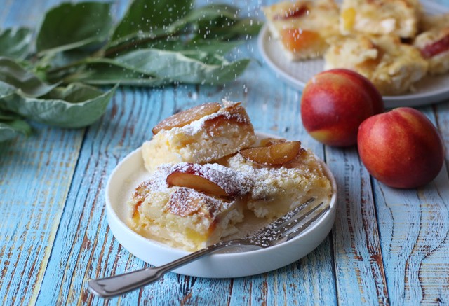 Lusta lányok rétese