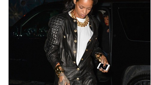 Rihanna a 80-as években képzeli magát