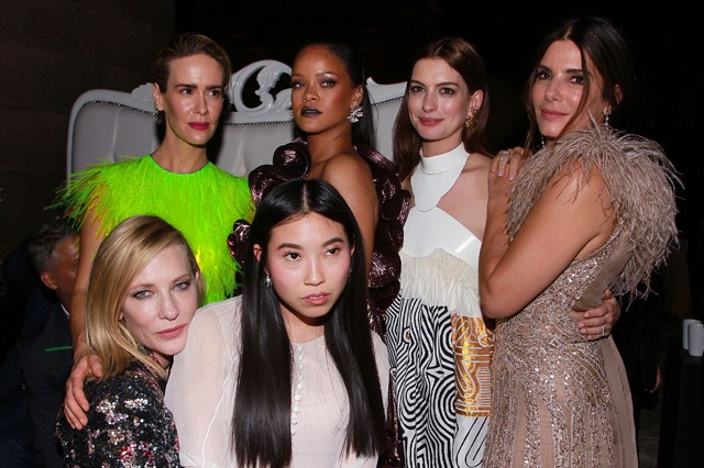 Anne Hathaway Rihanna