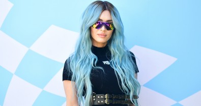 Megan Fox átlátszó csipkeruhában mutatta meg kerekedő pocakját: álomszép kismama a színésznő