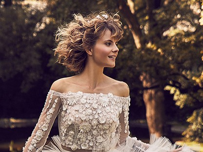 Jakab Juli színésznővel a főszerepben mutatja be a Nora Sarman az új esküvői kollekcióját