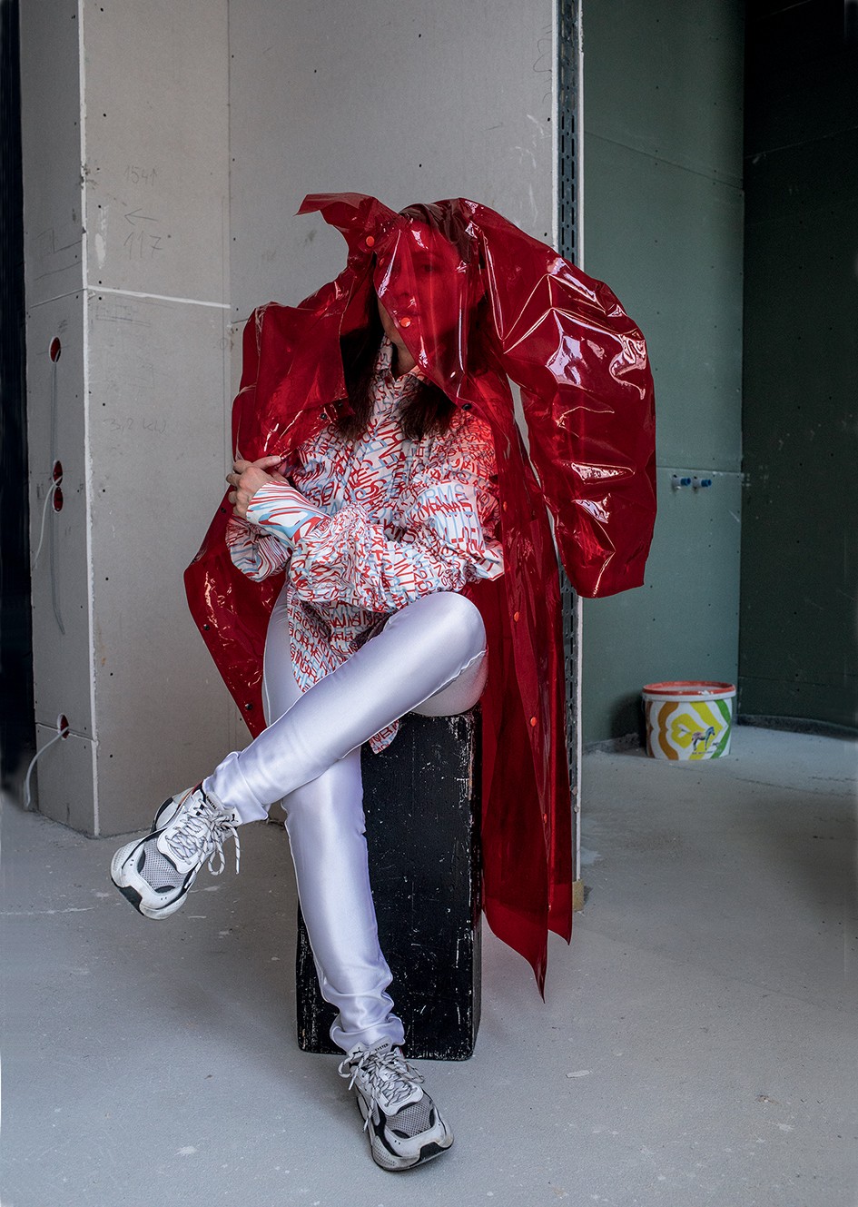 Esther nagy rajongója a divatnak és a tervezőknek