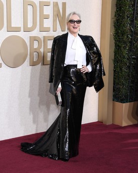 Meryl Streepegy egy ragyogó Valentino-szettben bizonyította be, hogy a kor az csak egy szám. A 74 éves színésznő igazi divatikonként lopta el a show-t. 