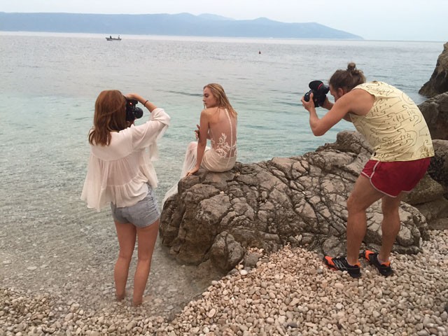 sármán nóra, fotózás, esküvői ruha, magyar divattervező, magyar esküvői ruha, garamvölgyi flóra, bresc, horvátország