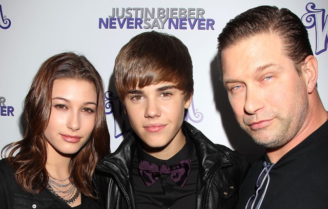 Hailey Baldwin, Justin Bieber és Stephen Baldwin még 2011-ben