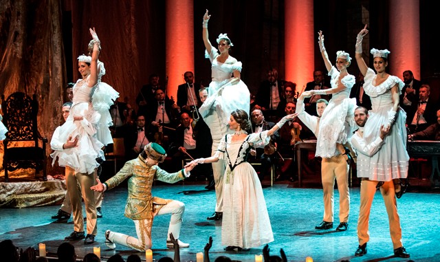 experidance, gyöngyhajú lány, factory, merlin, sissi, tánc, táncművész