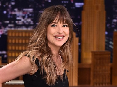Tökéletes Dakota Johnson kis feketéje, tökéletes