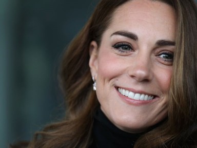 Vírusként járja be a netet egy videó Katalin hercegnéről és egy rajongójáról