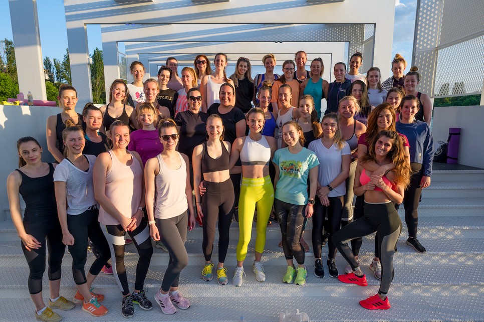 Már nem csak alakformáló órákon, hanem közösségi futásokon is edzhetsz Debreczeni Dórával