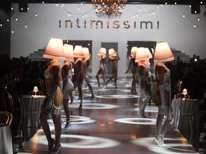 Észveszejtő show keretein belül mutatta be az Intimissimi új kollekcióját