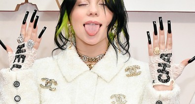 Billie Eilish szerencsére feledtetni tudta, hogy az Oscar-melegítője volt a vörös szőnyeg mélypontja