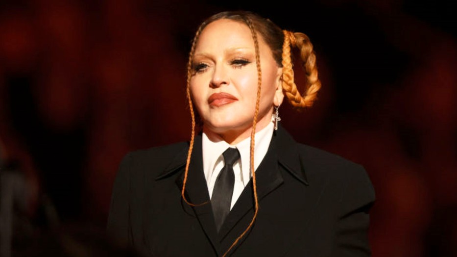 Madonna menyasszony lett?