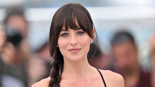 Mindössze 3 komoly kapcsolat volt Dakota Johnson életében: hosszú évekig szerette ezeket a férfiakat