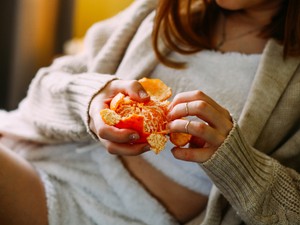 A „narancspucolás teória” tényleg olyan sokat elárul a párkapcsolatodról?