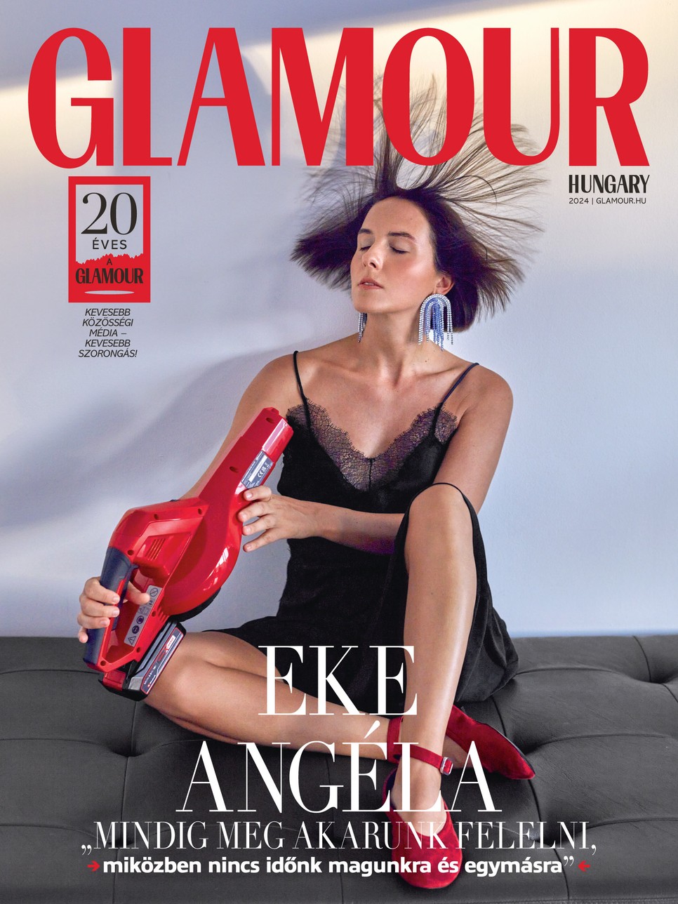 Eke Angéla digitális címlap