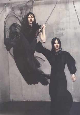 Axente Vanessa 24 oldala az olasz Vogue-ban