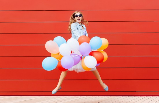 Puffadsz menstruáció alatt? Itt van 11, nőgyógyászok által tesztelt módszer ez ellen