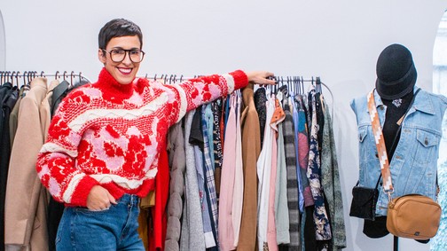 Íme a tökéletes farmer-pulóver kombináció