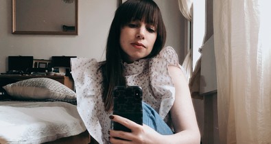 Lezseren elegáns szettel zárja a hetet a divattervező