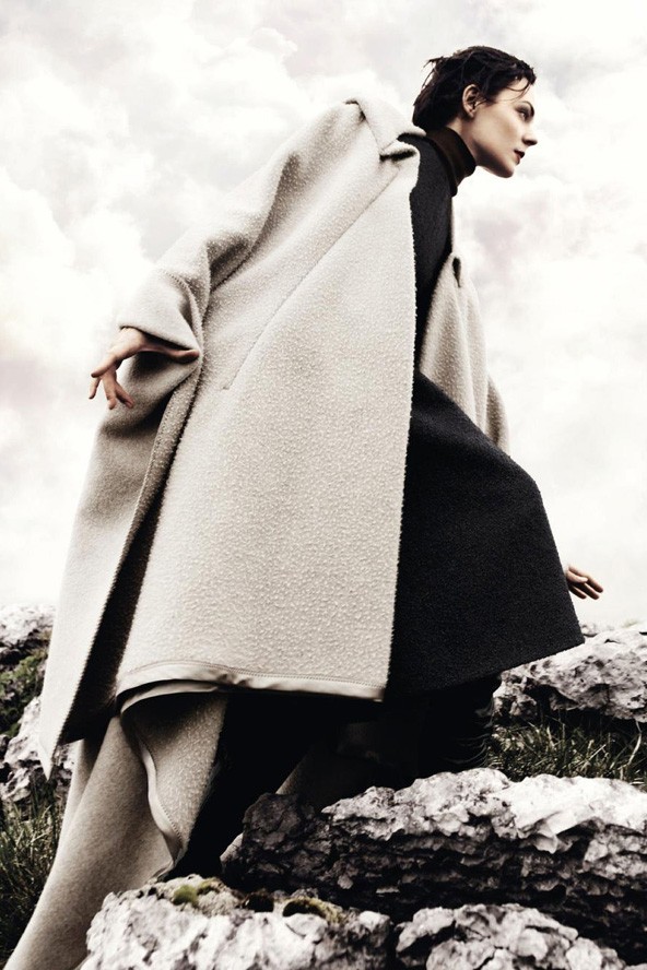 Vogue Spain, 2013. január, Fotó: Jason Kibbler