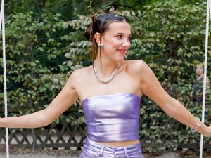 Millie Bobby Brown falatnyi bikiniben pózol, férje osztotta meg róla a pikáns fotót