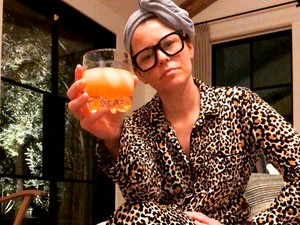 5 regeneráló hajpakolás, amivel helyre hozhatod a hajad a karantén alatt