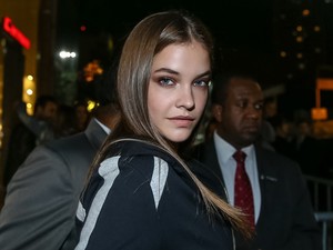 Nézd milyen sportosan hódított Palvin Barbi Brazíliában