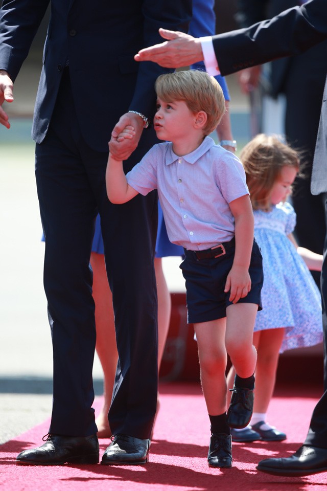 Ez az 5 kép bebizonyítja, hogy György herceg annyira nem érezte a tegnapi kirándulást