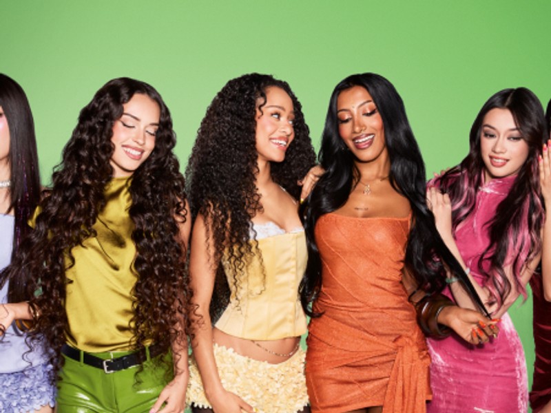 Íme a tökéletes hajápolási rutin, amitől a Katseye tagjai mindig ragyognak a színpadon 